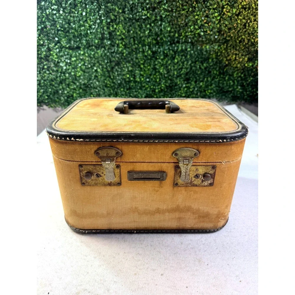 Vintage 1940s Canvas Train Case Overnight Cosmetic Vanity Suitcase Luggage Tan